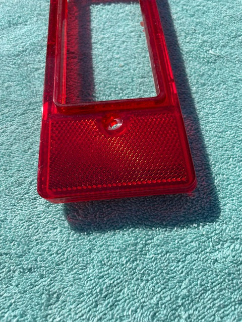 1974 1975 Chevrolet Bel Air Sedan NOS Tail Lamp Reflex Lens #5947788 - Image 3
