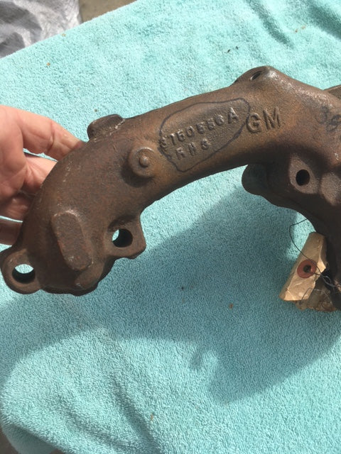 1957 - 1965 Chevrolet Corvette 283 / 327 (various specific applications) NOS RH Exhaust Manifold #3817806 (cast 3750556) - Image 2