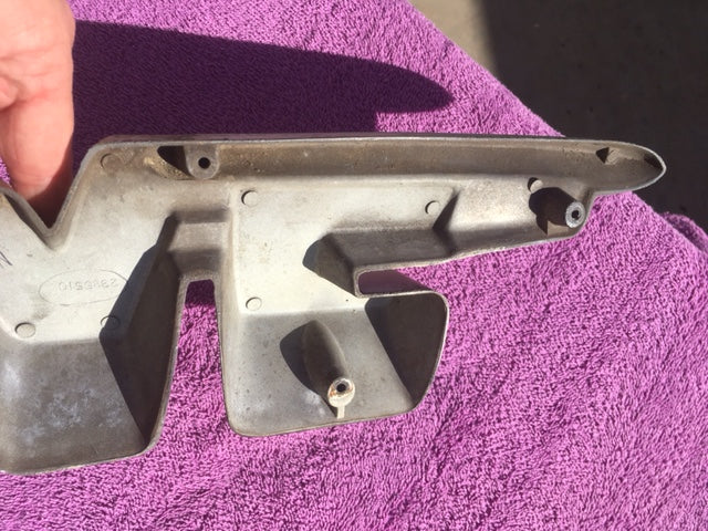 1955 - 1959 GMC Pickup Suburban Panel XLNT USED Hood Emblem - Image 8