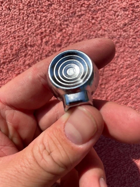 1955-1957 Chevrolet 150, 210, Bel Air / 1956-1962 Corvette C1 NOS Seat Adjuster Knob #4619984 - Image 2