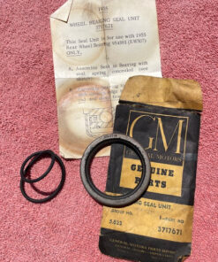 1955-1956 Chevrolet 150 210 Bel Air Corvette C1 NOS Rear Axle Bearing Seal Kit #3717671 (for RW507)