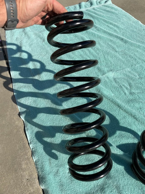 1970-1981 Chevrolet Camaro Z28 Big Block V8 NEW Moog Coil Springs Pair #5376 - Image 2