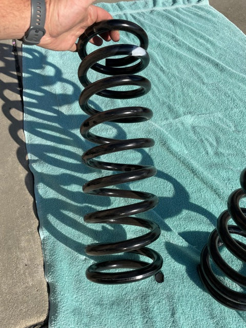 1970-1981 Chevrolet Camaro Z28 Big Block V8 NEW Moog Coil Springs Pair #5376 - Image 3