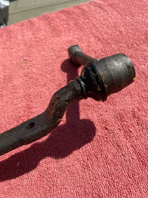1964-1967 Chevrolet Chevelle Malibu 300 SS 396 NOS Steering Idler Arm #5699538 - Image 3