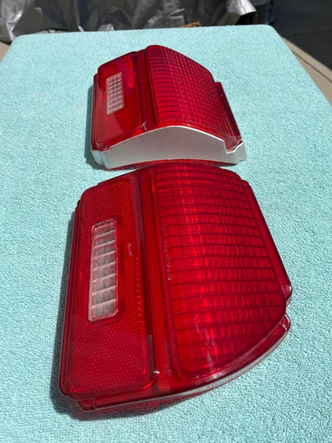 1969 Chevrolet Chevelle NOS GUIDE Tail Light Lamp Lens Pair #5961097 / 5961098 - Image 5