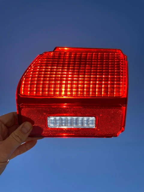 1969 Chevrolet Chevelle NOS GUIDE Tail Light Lamp Lens Pair #5961097 / 5961098 - Image 6