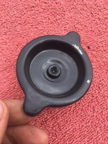 1953-55 / 1965-67 / 1969-74 Chevrolet Corvette NOS GM Oil Filler Cap V8 350 396 427 #3835665 - Image 4