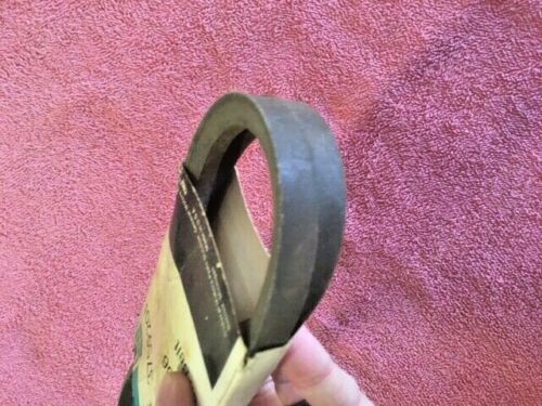 Early 1960's Chevrolet Truck NOS (SHOP ART / WALL ART / DECOR) Fan Belt #3767015 - Image 7
