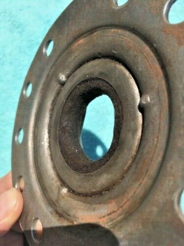 1929 1930 1931 Chevrolet USED Rear Outer Axle Shaft Bearing Seal & Retainer #344282 / 344072 - Image 5
