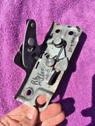 1955-1959 Chevrolet GMC Pickup Truck Suburban XLNT USED Door Lock Latch Pair #3736703 / 3736704 - Image 6