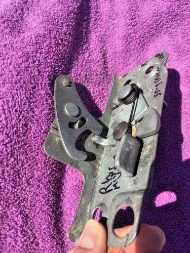 1955-1959 Chevrolet GMC Pickup Truck Suburban XLNT USED Door Lock Latch Pair #3736703 / 3736704 - Image 7