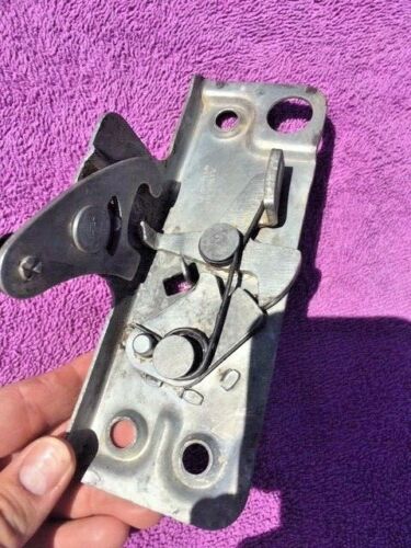 1955-1959 Chevrolet GMC Pickup Truck Suburban XLNT USED Door Lock Latch Pair #3736703 / 3736704 - Image 8