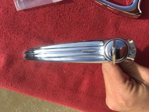 1938 1939 Chevrolet Master Deluxe REPLATED Outside Door Handle Pair - 1 Locking - Image 3